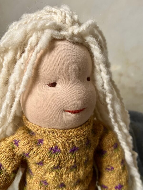 Doll 35cm tall with knitted clothes and handspun hair - Image 4